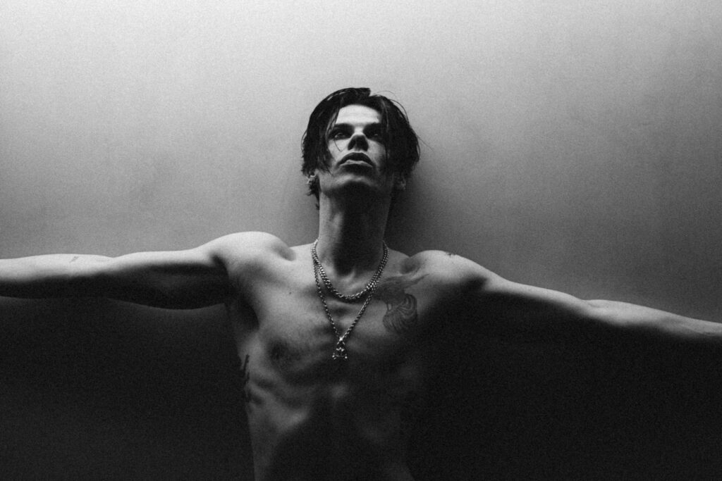 YUNGBLUD Announces 2026 IDOLS World Tour