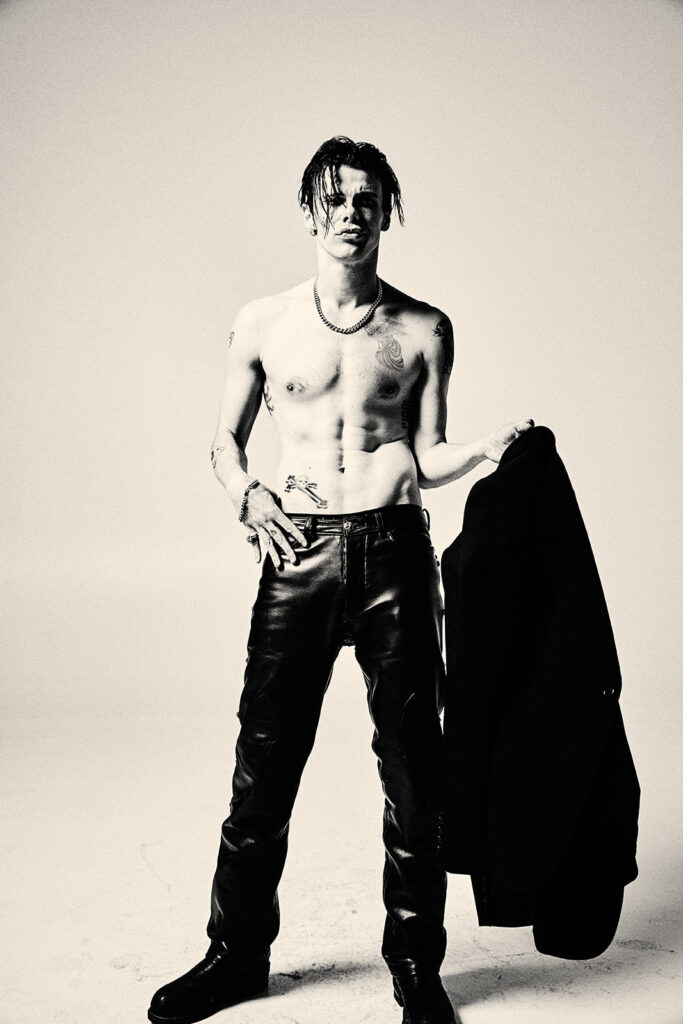 MARVIN Music News: YUNGBLUD Tears Down the Pedestal on IDOLS II